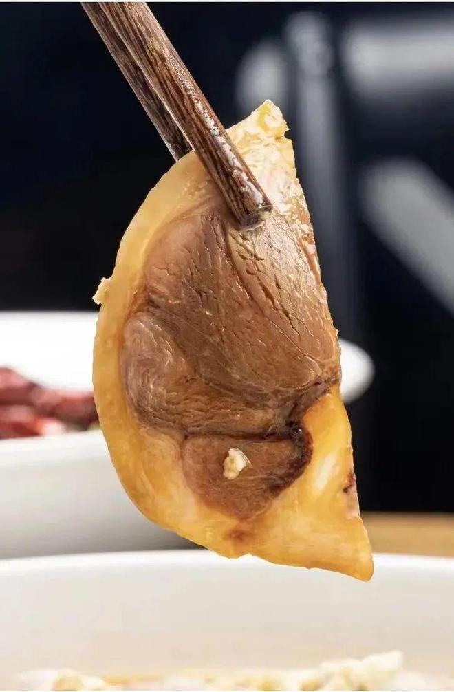 必威 betway必威客村「珍品多粤菜酒家」38折开吃！99元：走地鸡、无骨猪手、葱香扇子骨、鹅肾顶4道招牌菜+茶位！阿妈都话抵！(图9)