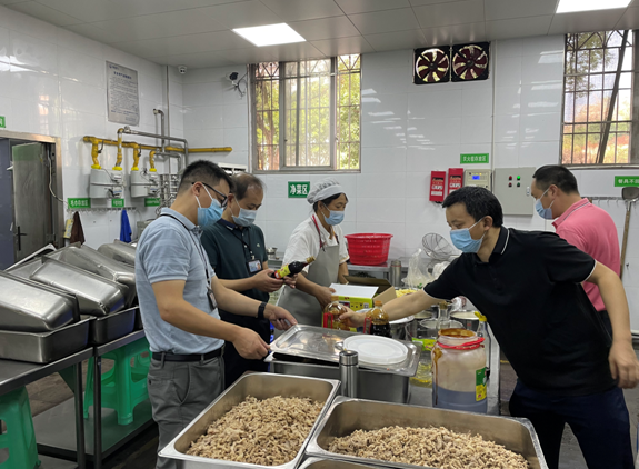 重庆必威 betway必威市北碚区市场监管局夯实“三基”守护秋季开学食品安全(图1)