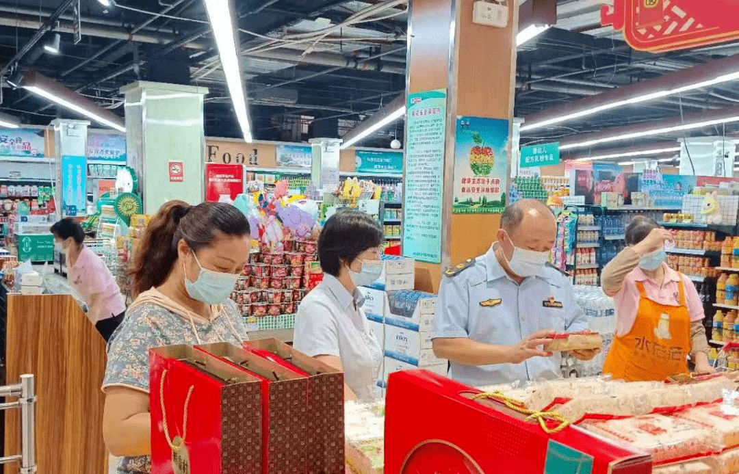 沂水县市场监管局：开展中秋节前食品安全必威 betway必威专项检查(图2)