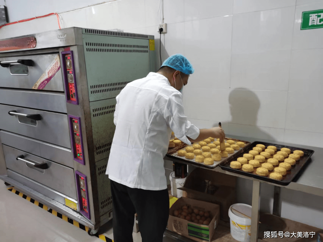 洛宁县三个强化护航中秋节期间食品安必威 必威betway全(图2)