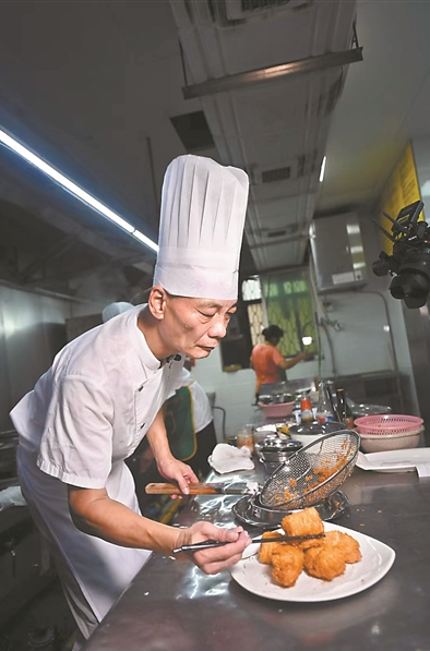 必威 betway必威十六夜粤菜师傅“追月”庆团圆(图3)