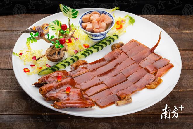 必威 必威betway珍之宝：吃顺德菜成为一种身份品位｜走出去的顺德味(图2)