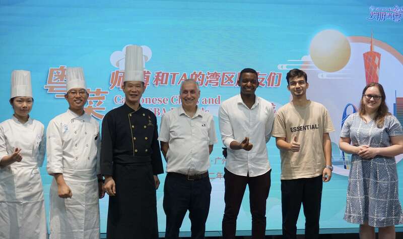 必威 betway必威湾区中秋粤味浓 当外国青年遇上粤菜师傅(图3)