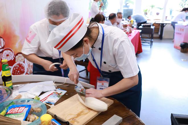 南沙榄核开展“粤菜师傅风味榄核”劳动竞赛必威 betway必威(图1)