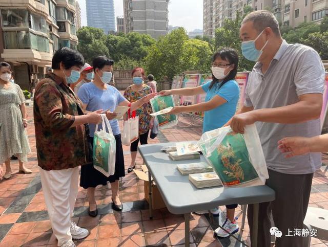 如何必威 betway必威购买保健食品？哪些消费误区要避坑这场社区食安宣传干货满满(图2)