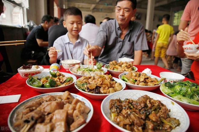 必威 必威betway广东晚宴真丰盛鸡鸭鱼肉样样有如此特色的粤菜你吃过吗？(图1)