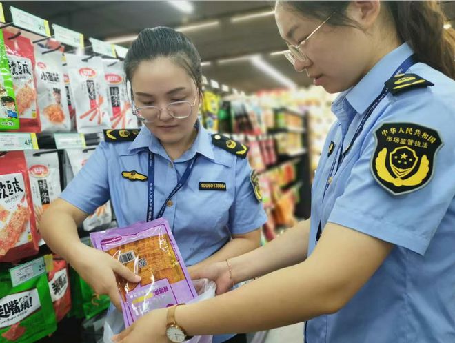 刘必威 必威betway桥镇开展食品安全“你点我检”活动(图1)