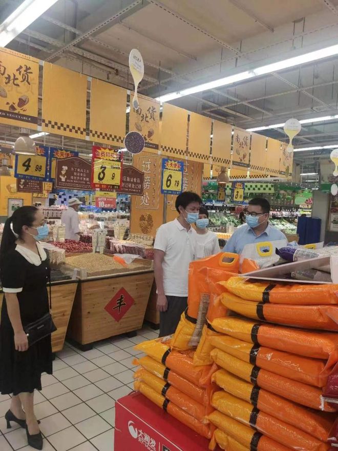 必威 betway必威惠东县加强对商超保供督导检查(图2)