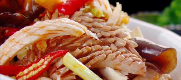 山东人年夜饭的8道必威 必威betway硬核菜网友：不愧是“中国八大菜系”之首(图5)