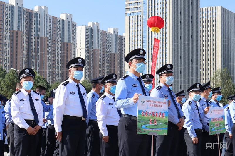 必威 betway必威内蒙古食品安全宣传周公安主题宣传日活动举行(图2)