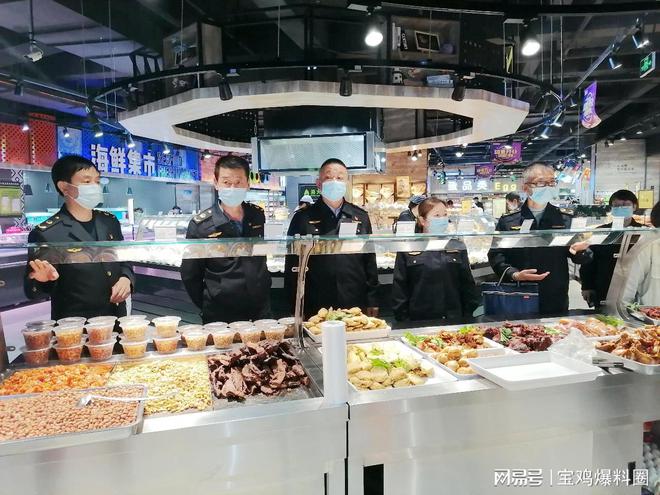 陇县市场监管局开展国庆节前食品必威 必威betway安全专项检查(图2)