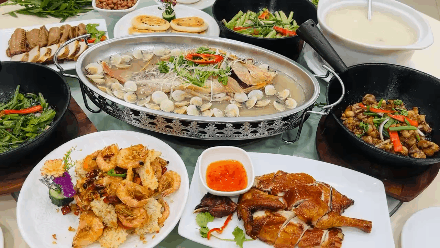 必威 必威betway「食为先」10月45折再开团！人均30+吃：烧鸡+娃娃鱼+咕噜肉+蒸海蚬劲刷8道招牌菜！周末节假日通用！(图2)