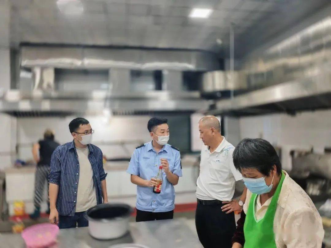 必威 betway必威事关食品安全！繁昌区召开2022年学校食品安全工作新闻发布会(图5)