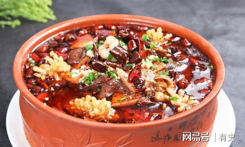 川菜没东北菜实惠必威 必威betway没粤菜健康为何还能火遍全国？(图5)