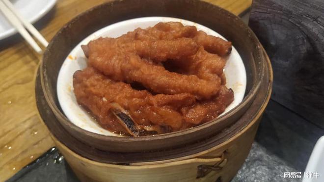 4个东北大姐去广州人均150吃顿早茶却直呼：这趟没白来必威 betway必威(图7)