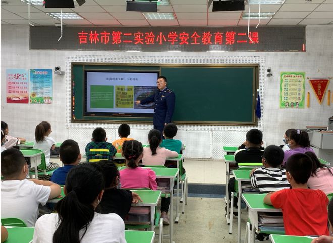 必威 betway必威【安全在线】市市场监督管理局昌邑分局多措并举织密校园食品安全网(图2)