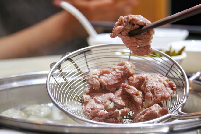 全国哪里的火锅最好吃？经评比这5个地方呼声必威 betway必威高有你的家乡吗(图8)