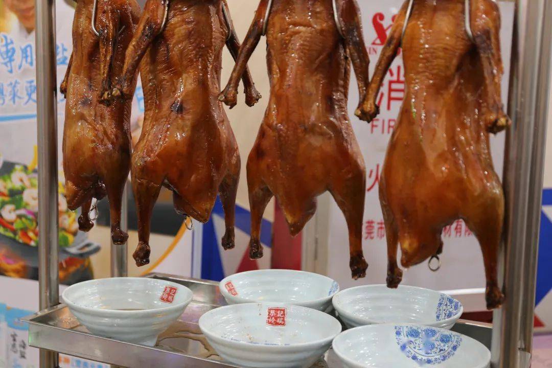 【资讯】东莞“粤菜师傅”大赛30强大赛开锣 麻涌两家店铺参与比拼必威 betway必威(图3)