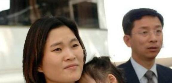 英国华人妈妈：倘若中国经济是全球第一全家都会改回中国国籍必威 betway必威(图5)