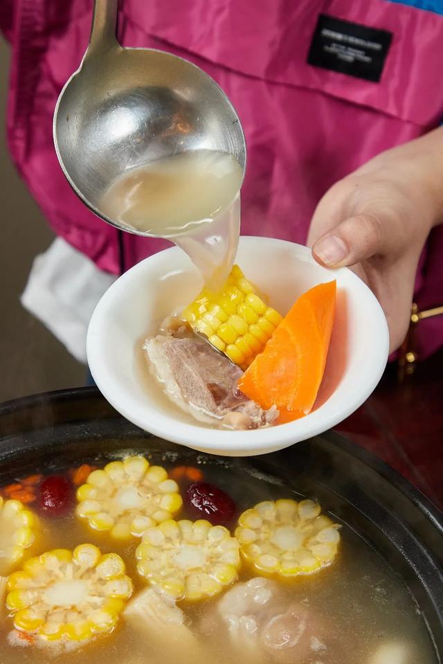 禅城必威 必威betway有家老牌酒楼在粤菜界立足20年传统味道让街坊流连忘返(图5)