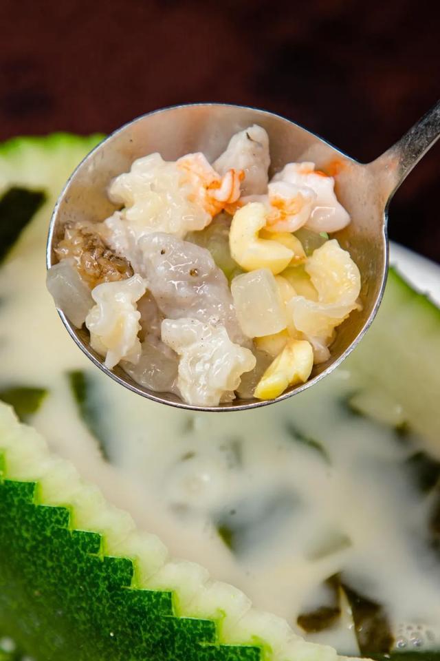 禅城必威 必威betway有家老牌酒楼在粤菜界立足20年传统味道让街坊流连忘返(图10)