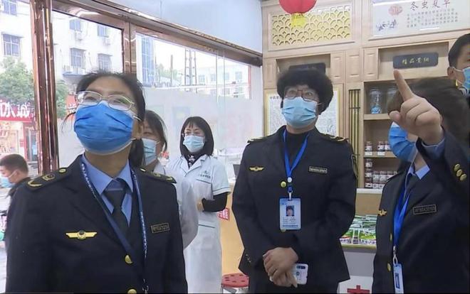 河南省南召县食安办开展农村假冒伪劣食品和保必威 必威betway健食品专项整治(图2)