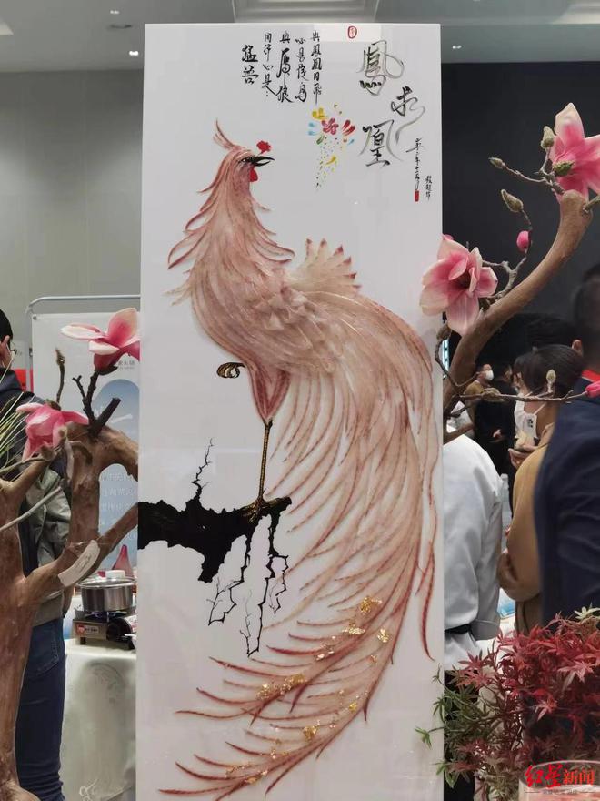 32万家！ 2022川菜产业报告出必威 必威betway炉：全国川菜门店数居地方菜系之首(图1)