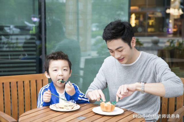 儿童生必威 必威betway长发育的黄金时期以下几种食品可称为“身高抑制剂”。(图6)
