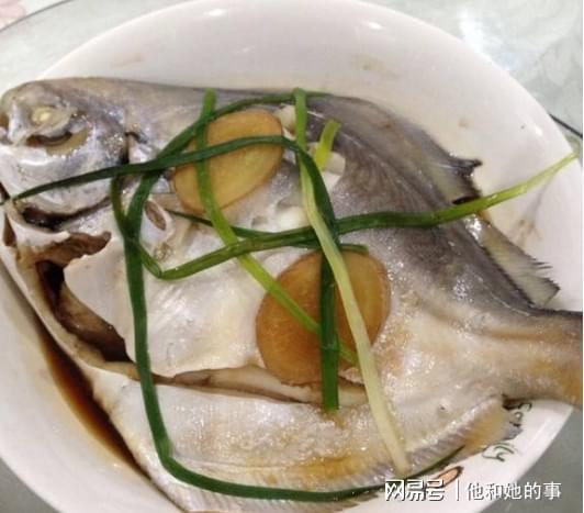 粤菜大厨：“蒸鱼”的6个错误做法不懂你的鱼白蒸了必威 必威betway(图6)