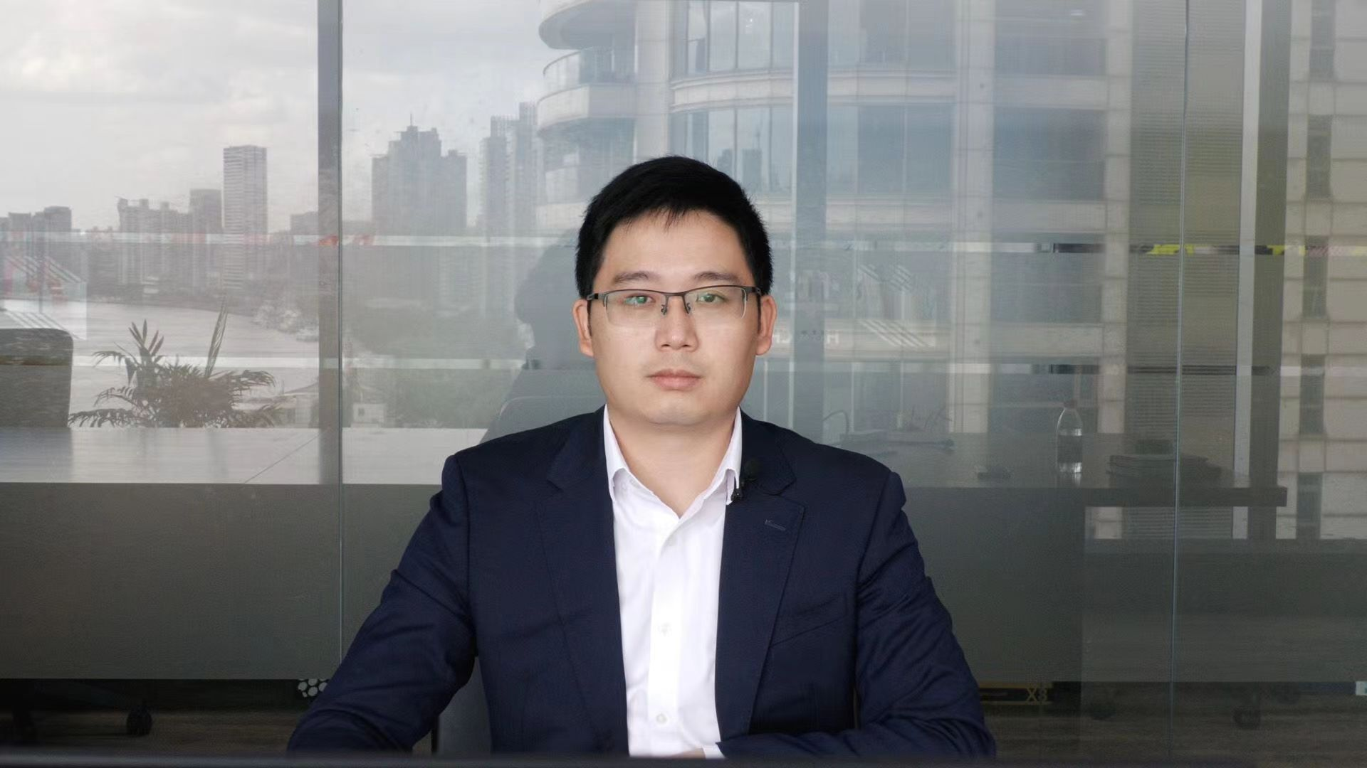 必威 必威betway华创证券食品饮料首席分析师欧阳予：白酒恐慌下跌包含非理性因素 股价已进入底部区间丨2022第二届中国食品饮料资本论坛(图1)