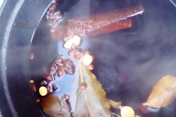必威 betway必威为何粤菜能与法餐齐名连粤厨工资都比其他菜系厨师高？俩字讲究(图9)