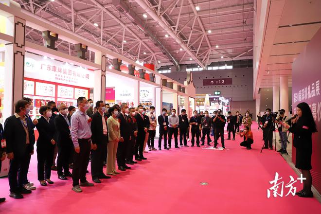 为必威 必威betway期4天！“中国食品名城·潮州专馆”首次亮相深圳礼品展(图7)