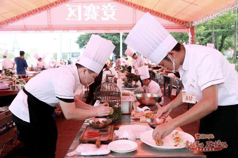 必威 必威betway“粤菜师傅·幸福菜谱”中山石岐乳鸽菜谱发布(图1)