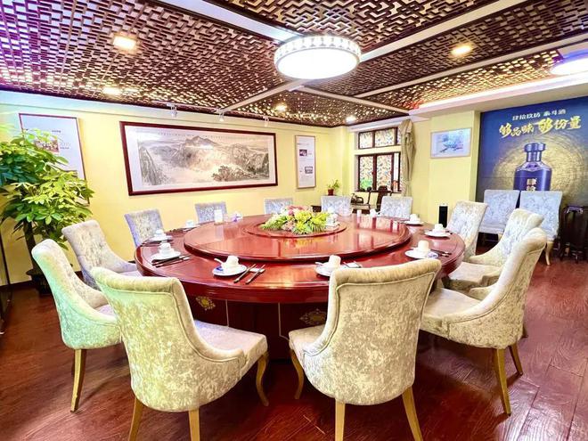 必威 betway必威天河「粤客轩」客家私房菜26折开团！人均20+：三杯鸭+黑糖叉烧+海螺片+黄花鱼6菜1汤1甜品！节假日可用！(图2)