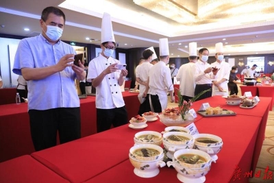 名厨“炫技”做名菜 广州粤菜“名品、 名必威 必威betway厨”大PK(图5)