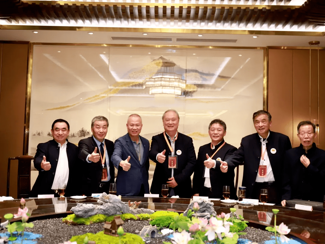 頂级粤菜大师精必威 必威betway美菜品(图1)