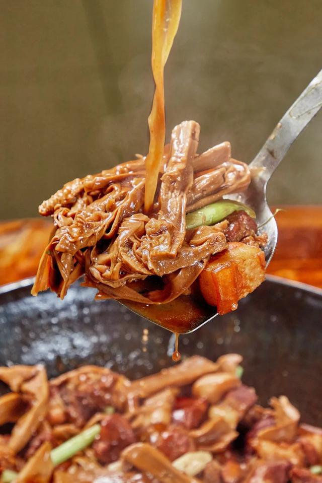必威 必威betway人均40平洲有家传统粤菜酒楼吃到了全佛山难寻的粤菜(图9)