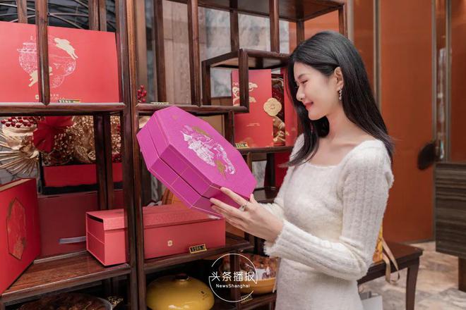 必威 betway必威藏匿舌尖的团圆密码这一波年味被狠狠拿捏了！(图29)