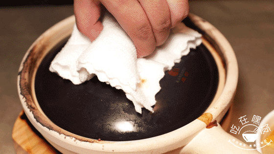 必威 必威betway专门做“煲”的粤菜餐厅！靠古法靓汤火速圈粉！不打折不敢来！(图2)