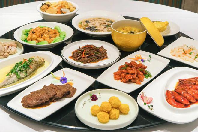 必威 必威betway饭店年夜饭有人退有人接但更多人的选择是……(图4)