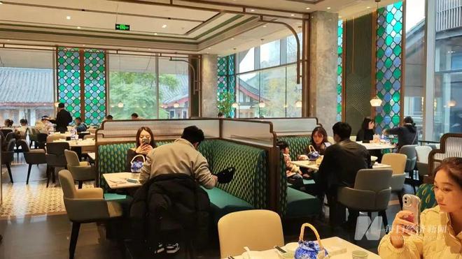 粤菜老字号进成都首日排号超900桌！同一道菜比北上广贵商家：我们绝不是必威 betway必威来“割韭菜”(图3)