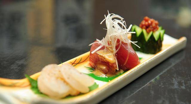 必威 必威betway粤菜主要是由广州菜、潮州菜、东江菜三种不同的地方风味组合而成(图7)