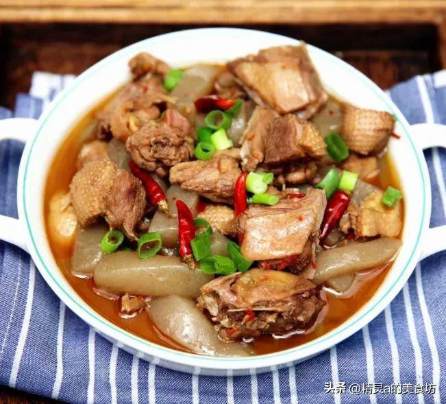 广东人过年饭桌上必不可少的4道粤菜不知道你都认识哪些？必威 betway必威(图6)