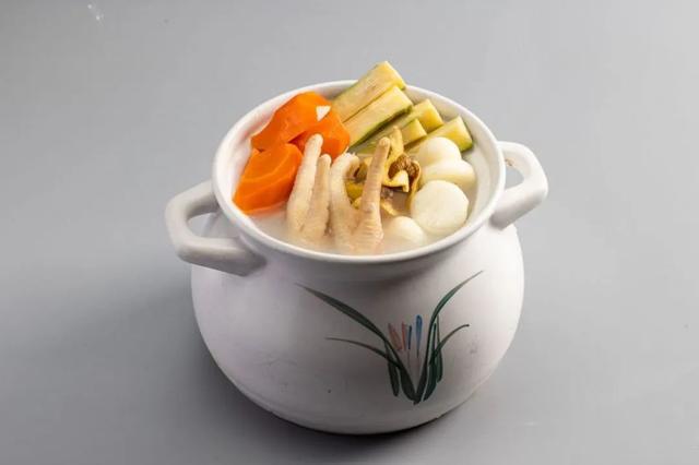 《大粤菜》连载第十一期：广府菜——粤宴必威 必威betway之美（汤羹）(图10)