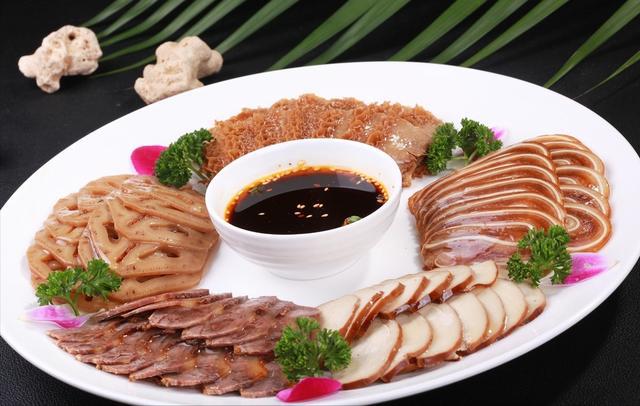 去广东必点的8道粤菜吃过4种以上算“粤霸”你吃过几种？必威 betway必威(图25)