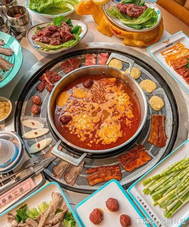 必威 必威betway火锅涮肘子在春熙路“炸街”中国八大菜系慌了(图6)