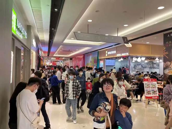 必威 betway必威对话区又生、麦广帆：地道粤菜做成连锁很难做稳做强才是硬道理(图3)