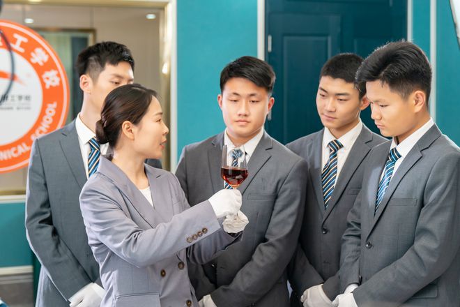 必威 必威betway2023年深圳新东方烹饪学校秋季报名招生简章(图14)
