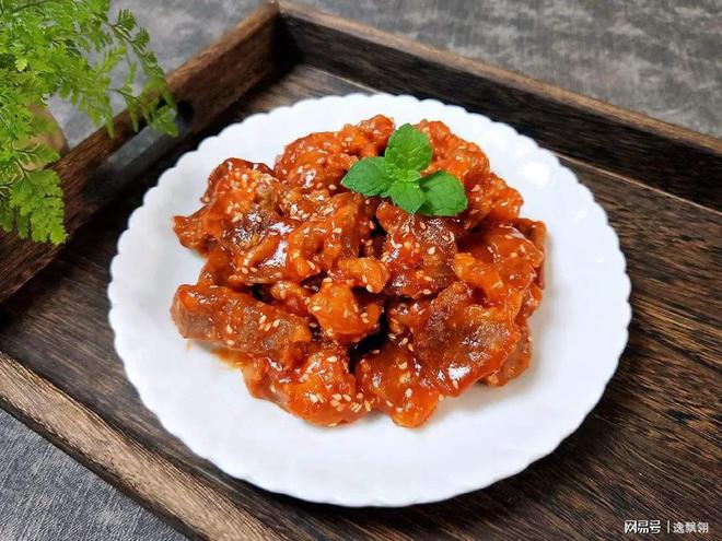 探究粤菜经典：菠萝咕噜肉必威 必威betway的历史渊源(图6)