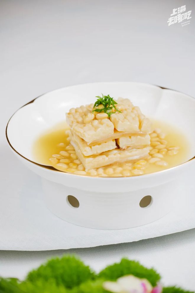 必威 betway必威独占1000＋㎡的「匠心粤菜」稳坐环境榜TOP1自带60㎡庭院露台美炸了！(图15)